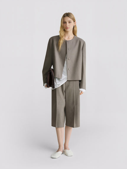 Round_Neck_Contrast_Color_Cuff_Short_Wool_Blazer_11