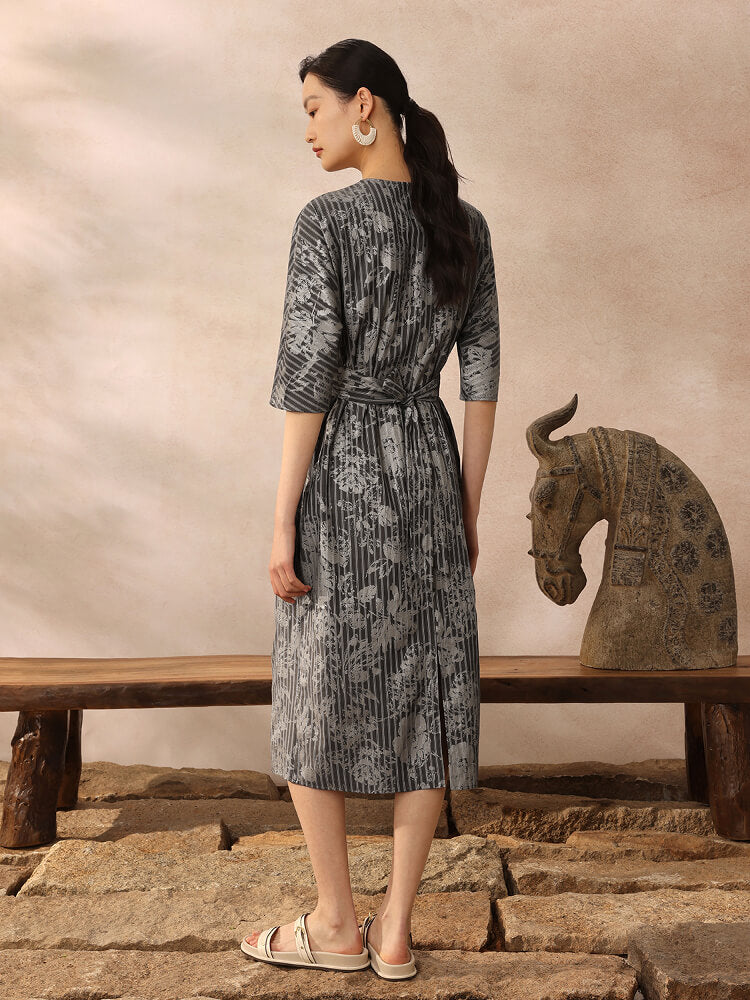 Twist_Tie_Floral_Printed_Midi_Dress_with_Pockets_10