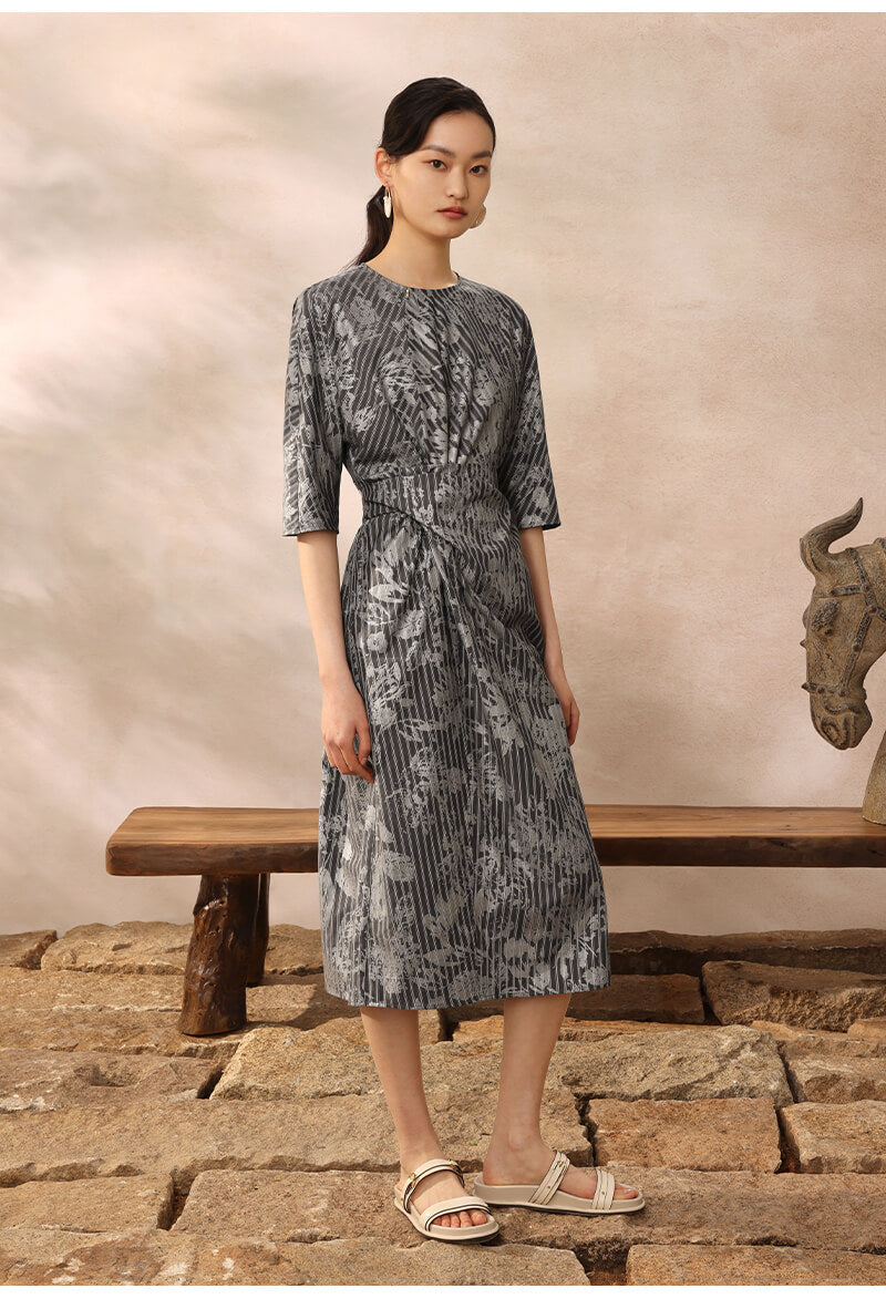 Twist_Tie_Floral_Printed_Midi_Dress_with_Pockets_9